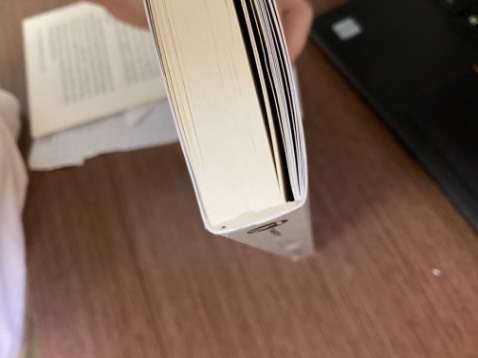 Bị sức  một sấp ? phần gáy bung chỉ ? Bị sức  một sấp ? phần gáy bung chỉ ?