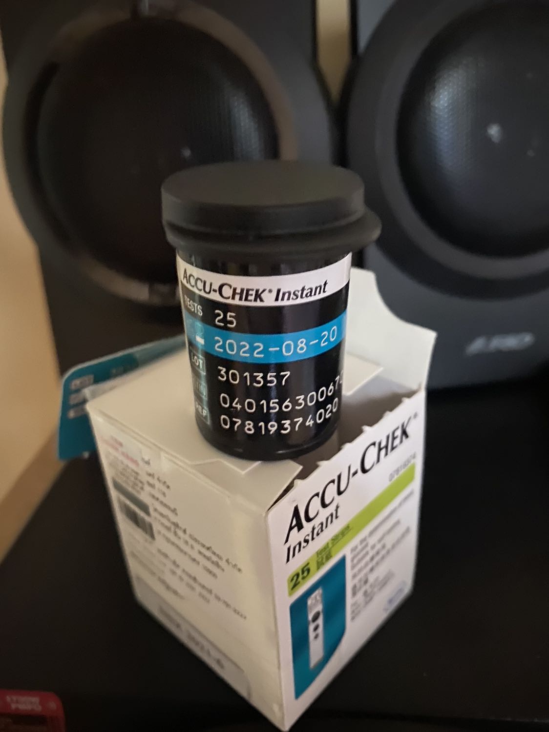 Shop gửi cho kh hộp que sắp hết hạn ngày 20/8/2022 làm sao sử dụng kịp.?? Đề nghị đổi lại hàng