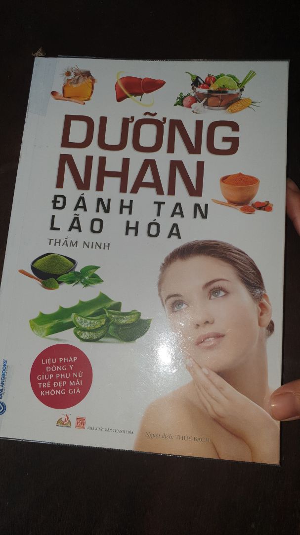 sách bìa đẹp.giấy đẹp.dòng chữ rõ ràng.nội dung sách dưỡng sức khỏe theo hướng đông y