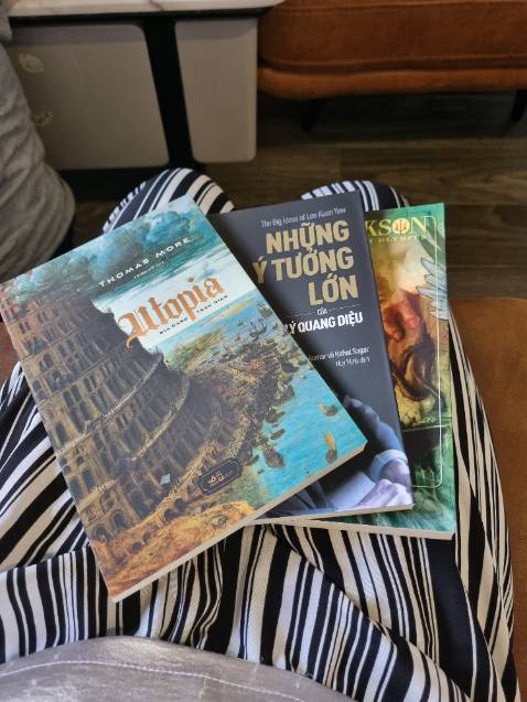 Nội dung phong phú, minh họa sinh động, chất lượng giấy tốt, màu in sắc nét