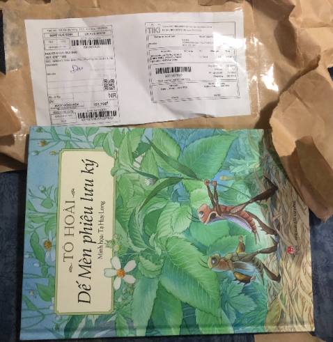 Mua sách chuyên tranh comic như hình quảng cáo mà giao sách khác vậy. Làm ăn *** gạt quá