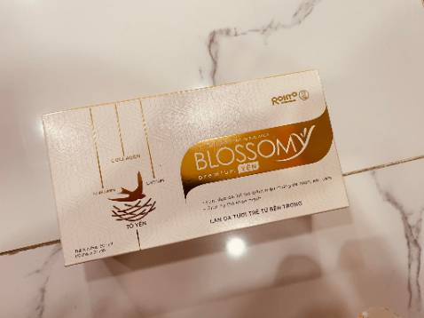 t đã dùng hãng nào cx thử qua r nhưng dùng Blossomy yến là nhìu nhất. Vị rất thơm, dễ uống chứ ko bị gắt quá. Mấy hôm bệnh nhờ uống loại yến mà mình thấy khỏe nhanh vs da đỡ sạm hơn trc nhiều