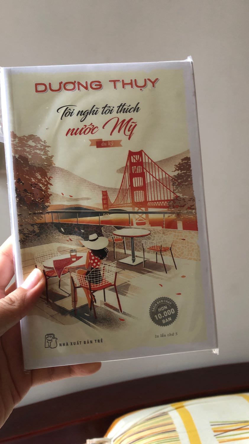 Mình rất thích những tác phẩm của Dương Thụy. Bìa đẹp, nội dung tươi sáng, đầy niềm vui