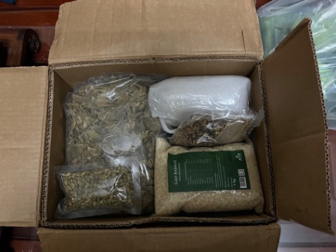 Shop quá dở, d toàn tập. Đã gửi sai không chịu trách nhiệm đổ thừa tại tikki, đến khi gửi lại còn gửi đồ dỏm cho khách. Shop quá dở, d toàn tập. Đã gửi sai không chịu trách nhiệm đổ thừa tại tikki, đến khi gửi lại còn gửi đồ dỏm cho khách.