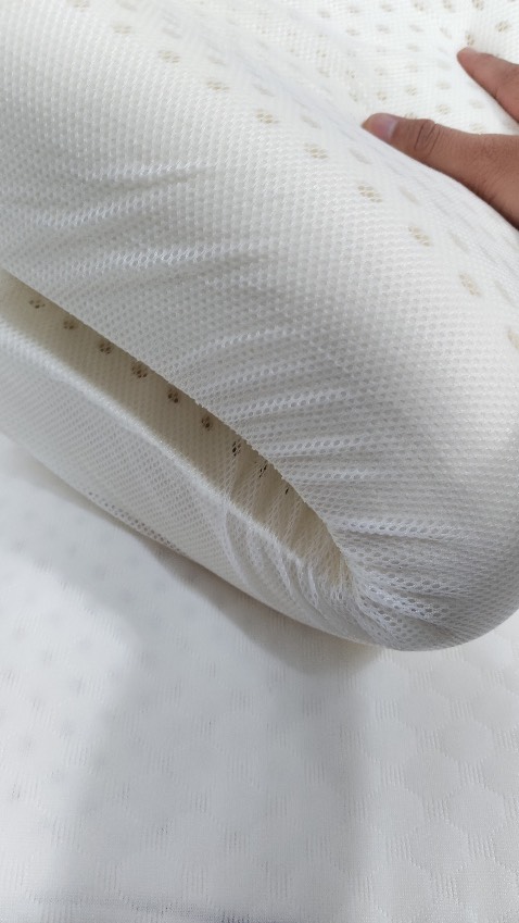 Vỏ gối dày dặn ok, mà sợ sợ nó bị xù lông với dơ nên mình mua kèm luôn vỏ gối nằm ngủ mấy bữa vợ bảo thấy ít ngáy. tốt