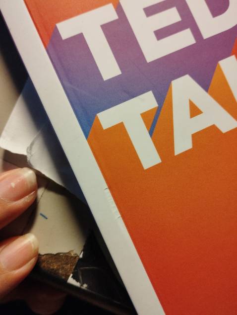 Chắc giao cho quyển tồn kho. Cũ, nát, rách, móp méo như kiểu dùng rồi. Nhưng sách hay, đáng đọc.