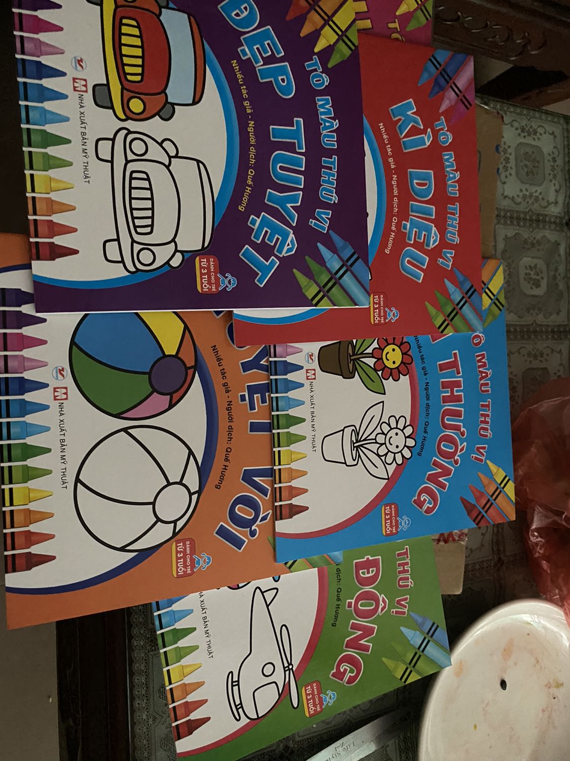 Tiki giao trong ngày rất nhanh, đóng gói cẩn thận, sách đơn giản phù hợp trẻ 2-3 tuổi