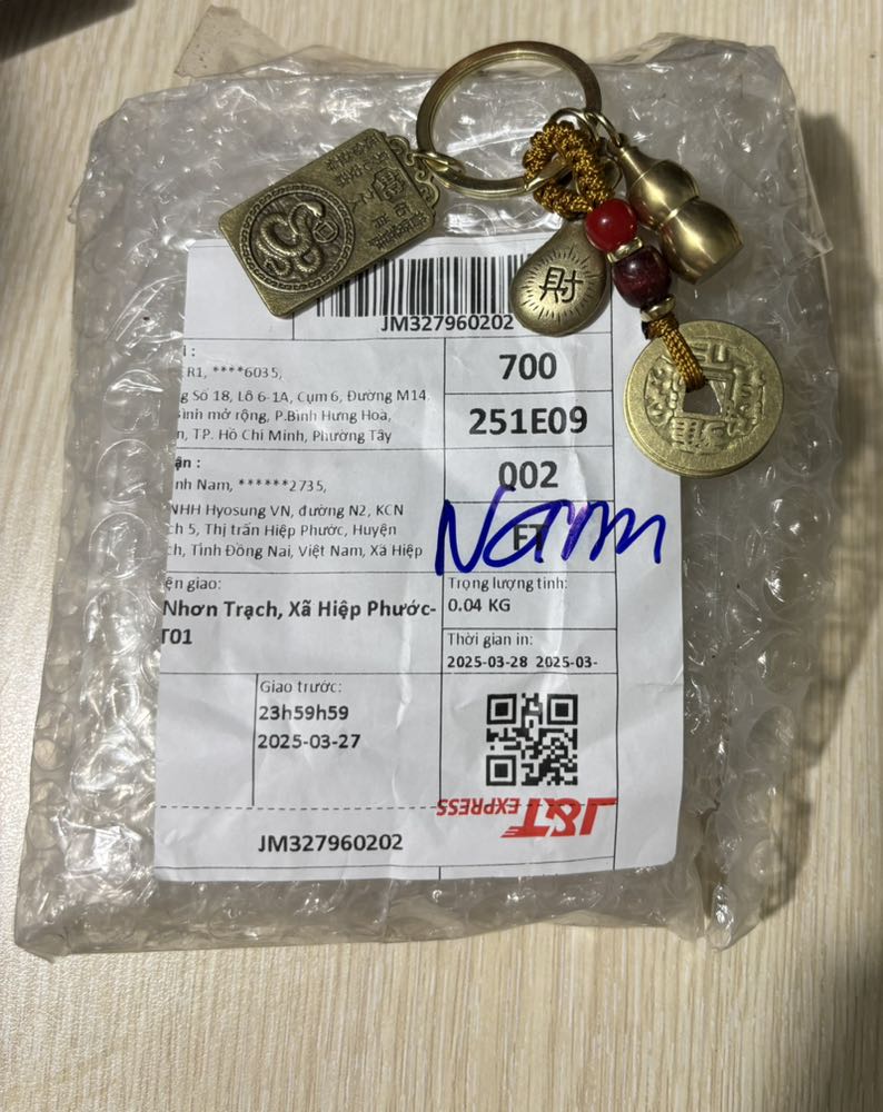 Sản phẩm nhận được không đúng với đơn hàng đã đặt mua. Shop có thể giao lại đúng sản phẩm được không.