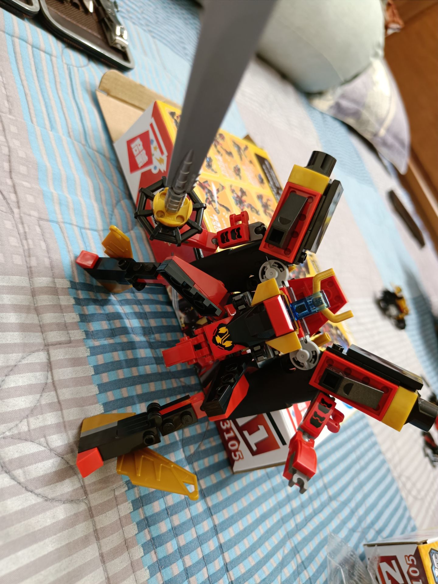 sản phẩm giao nhanh, chất lượng rất tốt so với giá. hướng dẫn có hơi thiếu bước. linh kiện dư không hiểu nguyên nhân. nhưng nhìn chung  không làm ảnh hưởng đến chất lượng sản phẩm.