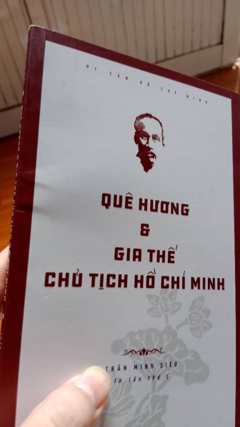 Giao nhanh, mỗi tội hàng móp méo. Hy vọng lần sau shop chú ý. Đánh giá 4*.