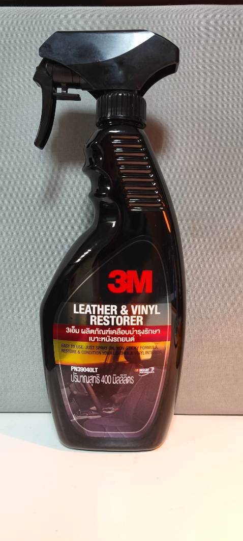 Làm bóng nội thất nhựa, nội thất da xe ô tô.