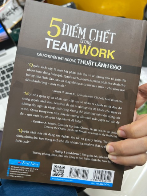 Sách đẹp, giao hàng siêu tốc chỉ trong 3 tiếng!