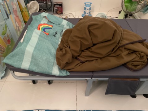 Giường đẹp. Khá chắn chắn. Nằm thoải mái. Gấp lại dễ và gọn
Có điều thông tin ghi khác trên quảng cáo, ko bt chính xác xuất xứ Nhật hay TQ 😳