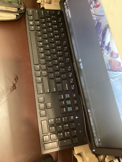 Gõ nhẹ phím êm, bàn phím mỏng rất phù hợp không gian nhỏ Gõ nhẹ phím êm, bàn phím mỏng rất phù hợp không gian nhỏ