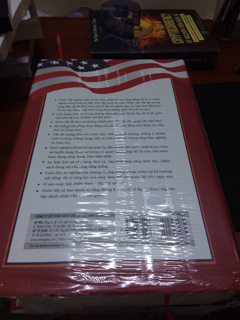 Giao hàng nhanh, sách được đóng gói cẩn thận. Bookcare có hơi rách một xíu nhưng không sao. Rất tốt!!