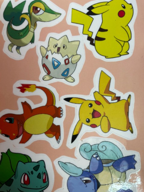 Mũ đẹp, còn được tặng sticker cute quá trừi, giao hàng nhanh , đội đẹp, nên mua nên mua