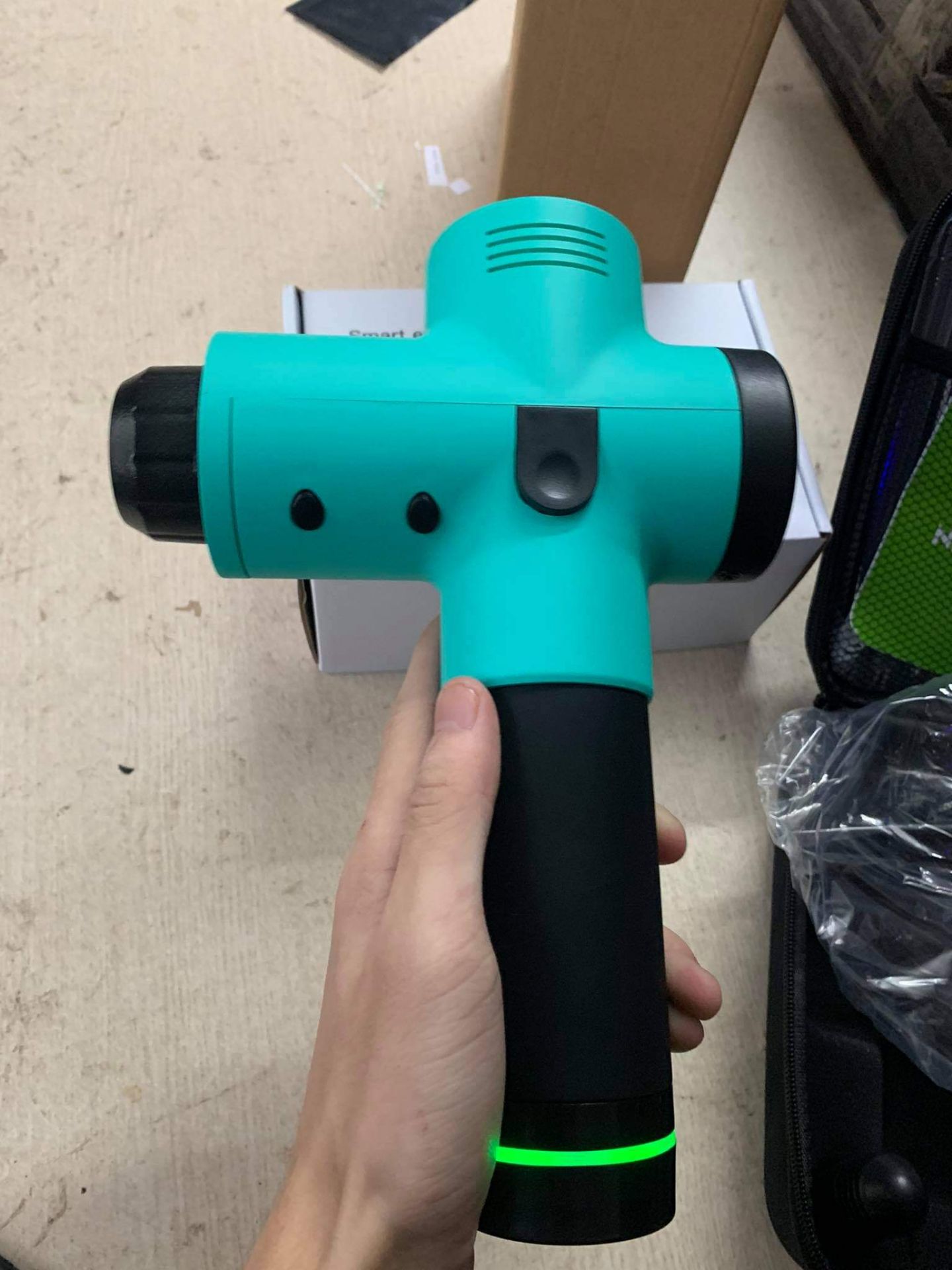 Súng dùng thích, phụ kiện đầy đủ có hdsd và mình thấy dễ dùng lắm Súng dùng thích, phụ kiện đầy đủ có hdsd và mình thấy dễ dùng lắm