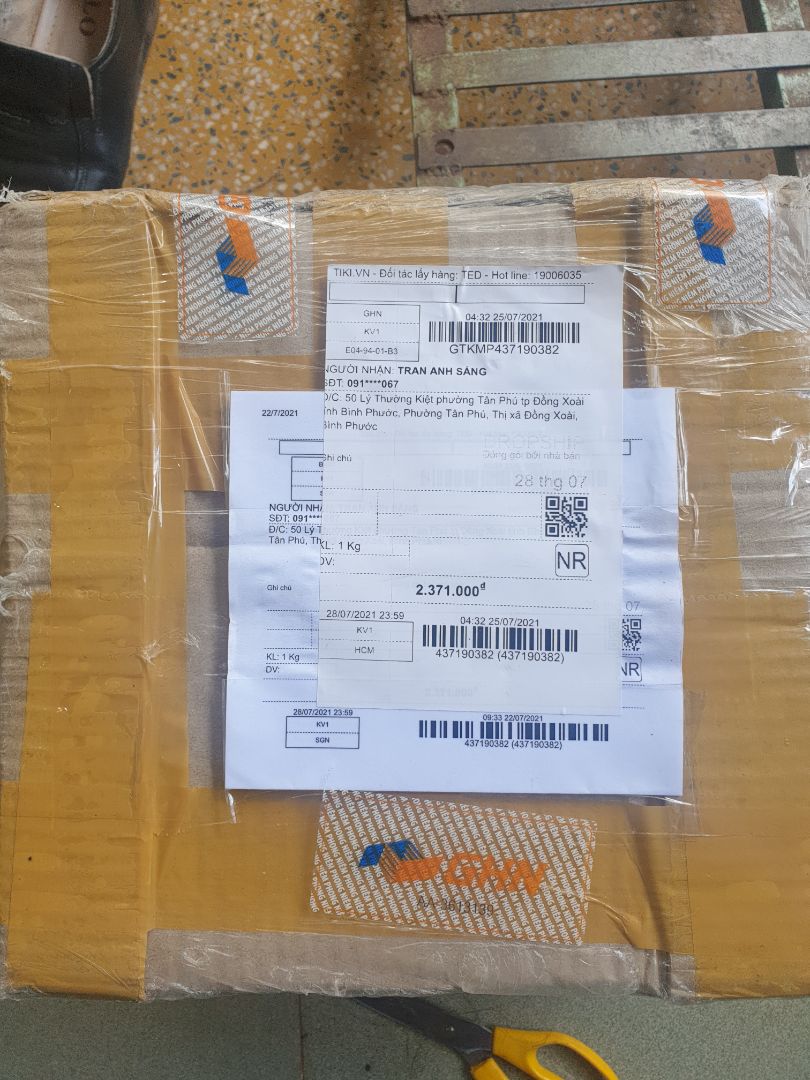 đăng ký mua đèn âm tran 9w, shop lại giao 7w, mong đổi lại nhé