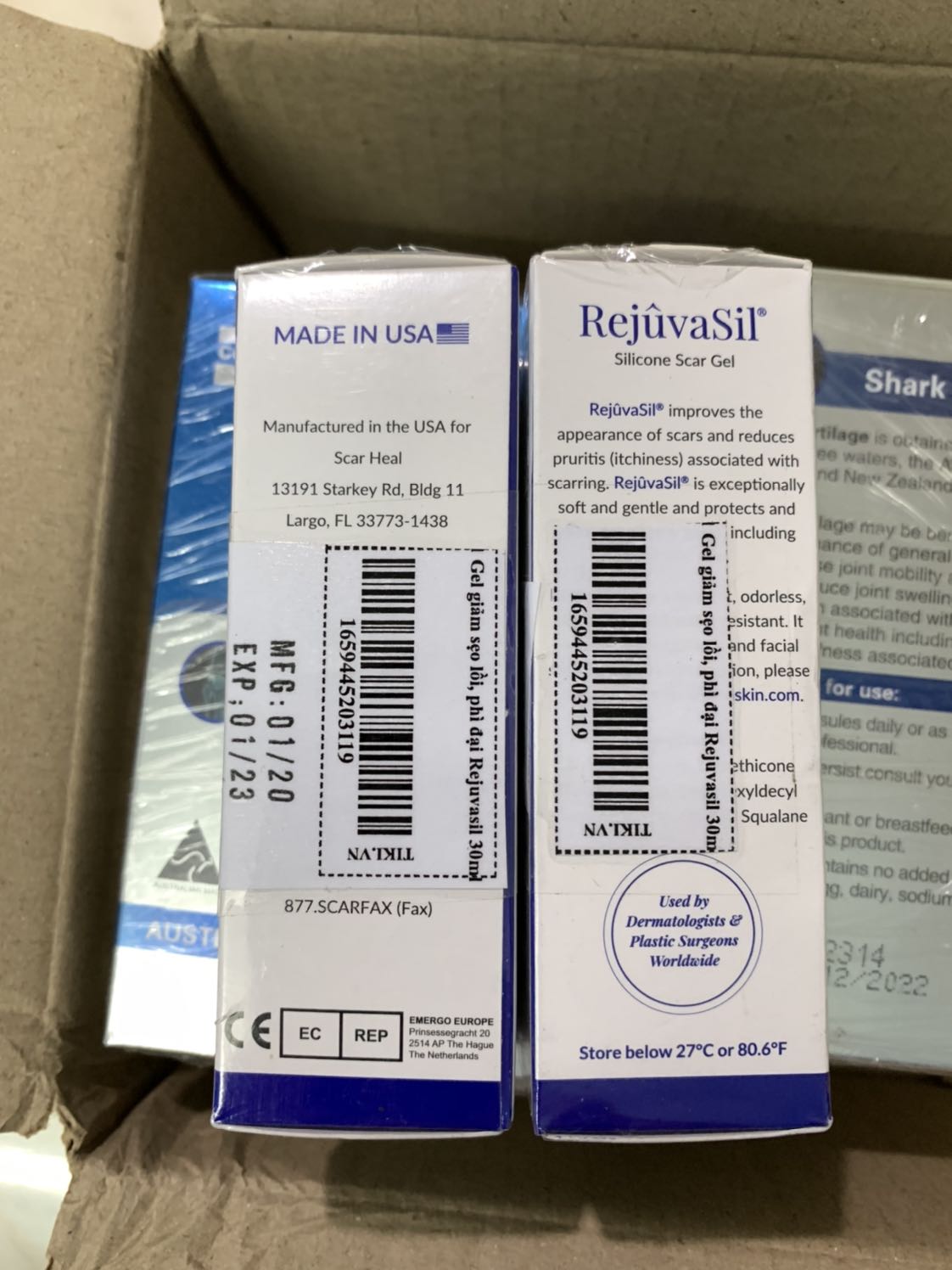 Đóng gói cẩn thận, bao bì nhãn mác rõ ràng. Nhưng tờ HDSD gốc của NSX bị thay thế bằng HDSD do nhà bán hàng dịch ra sơ sài, không rõ ràng lắm, cảm giác kg an tâm về nội dung!
 Mua Tiki rẻ hơn mua trực tiếp ở cửa hàng 1***k nhé! 
Vẫn shop này mà đến tận nơi mua thì chém 1.1tr còn shop khác có thể đến 1,2tr. Lại còn kg chịu xuất hoá đơn
Tiki’s better! 1.*** like