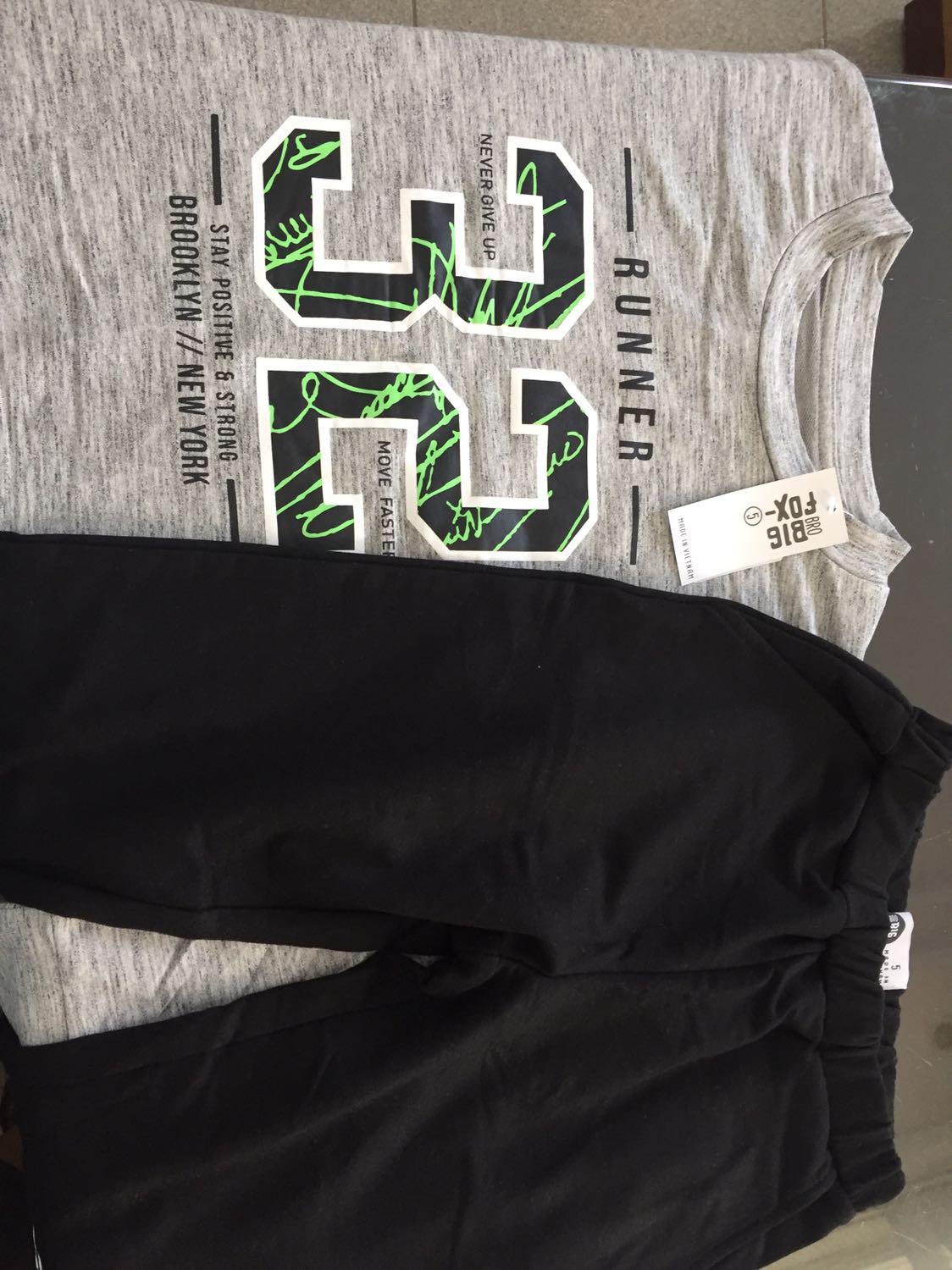 Đồ đẹp lắm ah bé nhà mình rất thích. giao hàng nhanh, shop tư vấn nhiệt tình.