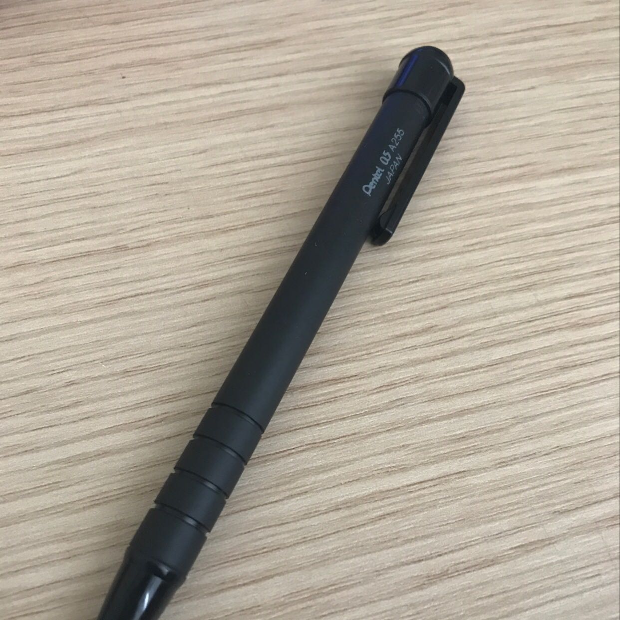 3 ngày có hàng , bút viết mượt , xịn xò lam