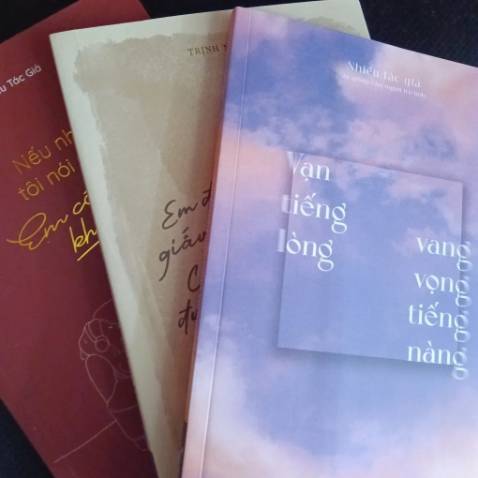 Làm biếng chụp nên ko có ảnh riêng. Nhma sách xinh lắm lắmmm