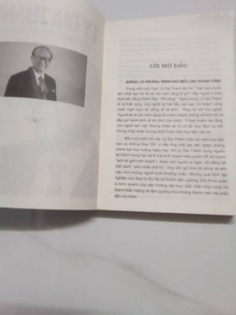 Phần châm ngôn hay nhưng gợi ý kinh doanh trong sách không lôi cuốn cho lắm.