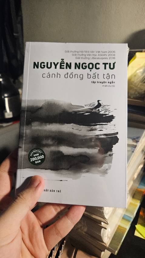 Sách rất hay. Mình có mua 2 quyển để làm quà tặng nữa, rất là ý nghĩa
