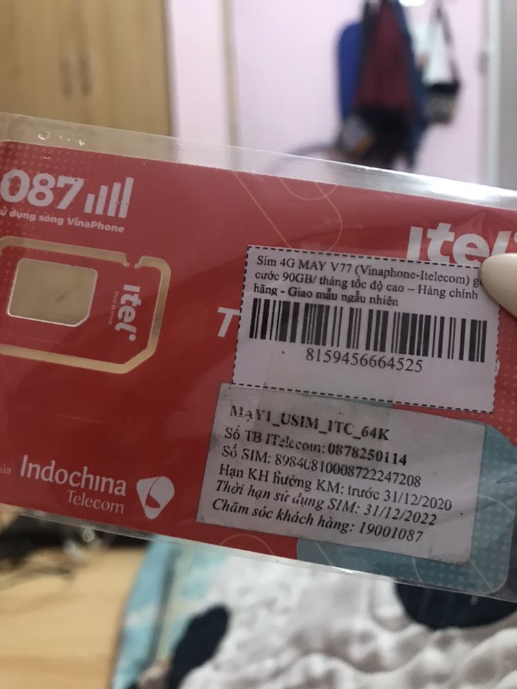 Đã mua lại lần thứ 3
Lần 1 do mình làm mất
Lần 2 do sim báo ko có dịch vụ, mình nghĩ máy nóng khiến phôi sim bị hỏng nên mua sim mới, k ngờ sim thứ 3 cũng báo ko có dịch vụ.
Mình đành phải liên hệ với nhà mạng itel thì thật bất ngờ, sim mới mua nhưng hết hạn, trong khi đó tờ in ngoài sim ghi thời gian sử dụng tới 31/12/2022 (có khi sim 2 cũng hết hạn nhưng mình k nhớ *** để kiểm tra). Chưa kể lúc nhận hàng thấy sim bị rớt ra khỏi cái khe rồi, xém tưởng k có sim :)