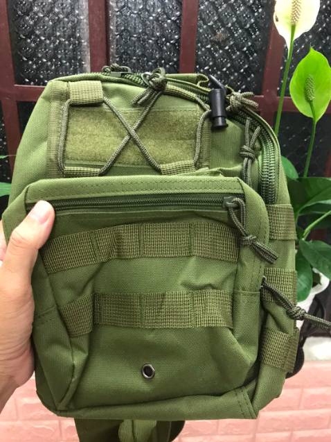 Tuyệt vời nhé shop. tốt trong tầm giá chất lượng tốt đựng đồ nặng như mình hay đi làm cơ khí cũng ko vấn đề gì nha. xứng đáng 5 sao đẹp thời trang mà lại tiện