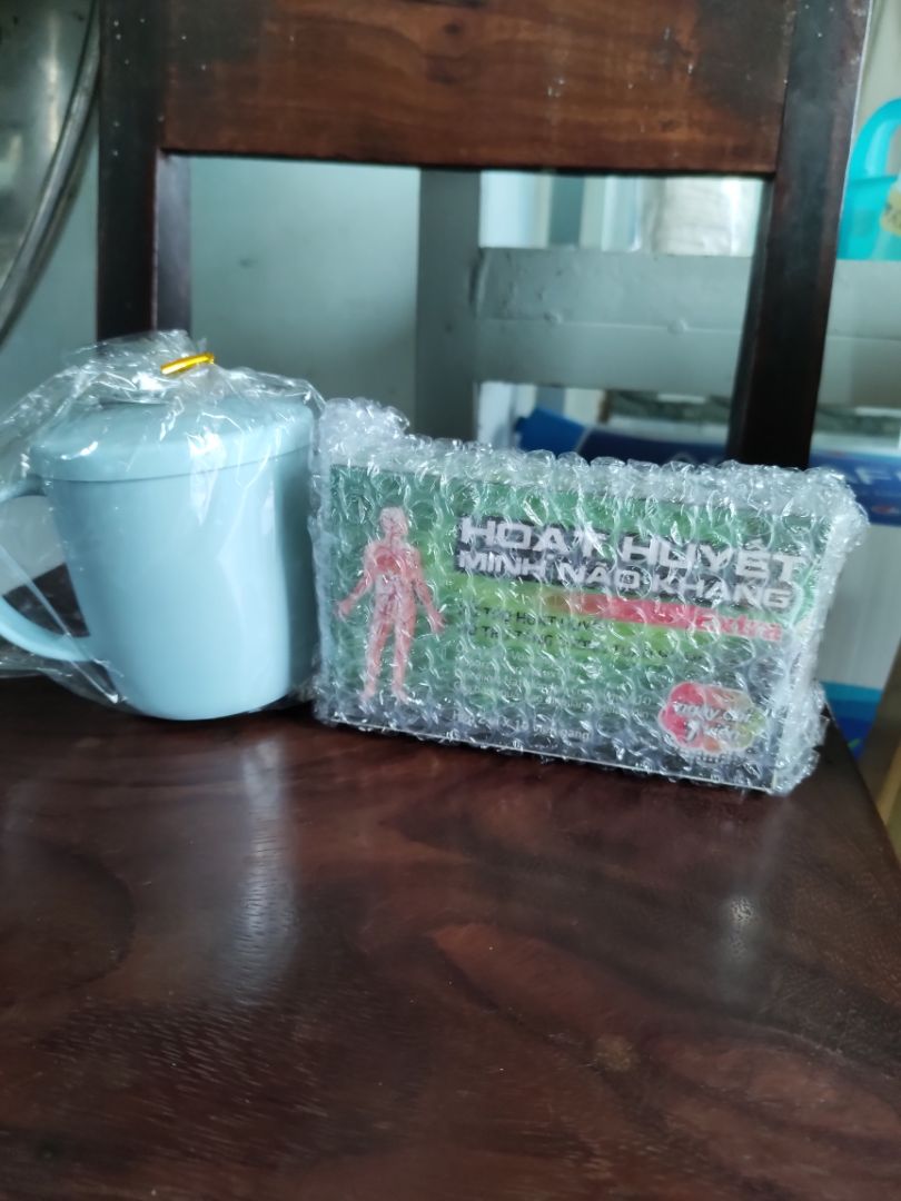 Giao hàng nhanh, ly khuyến mãi xinh xinh, thuốc chưa dùng chưa đánh giá đc, nếu tốt sẽ ủng hộ tiếp