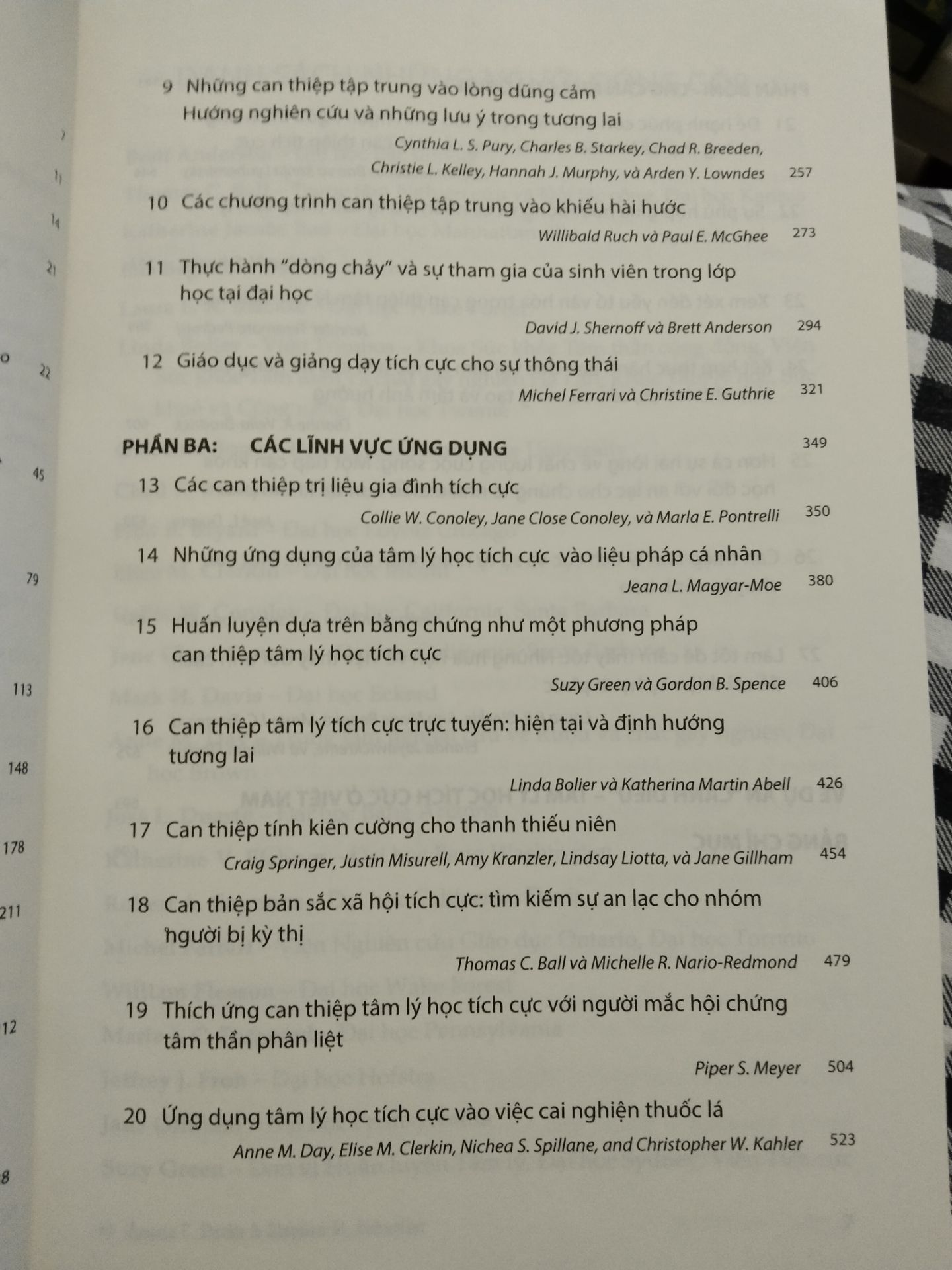 1 cuốn sách rất hữu ích cho các nhà tâm lý học và cho cả các bạn có chung niềm đam mê muốn giúp đỡ về mặt tâm lý cho những người xung quanh. Sách cũng đòi hỏi phải có sự hiểu biết chuyên môn mới có thể hiểu được hết được.
Giao hàng tốt, sách đẹp ❤️