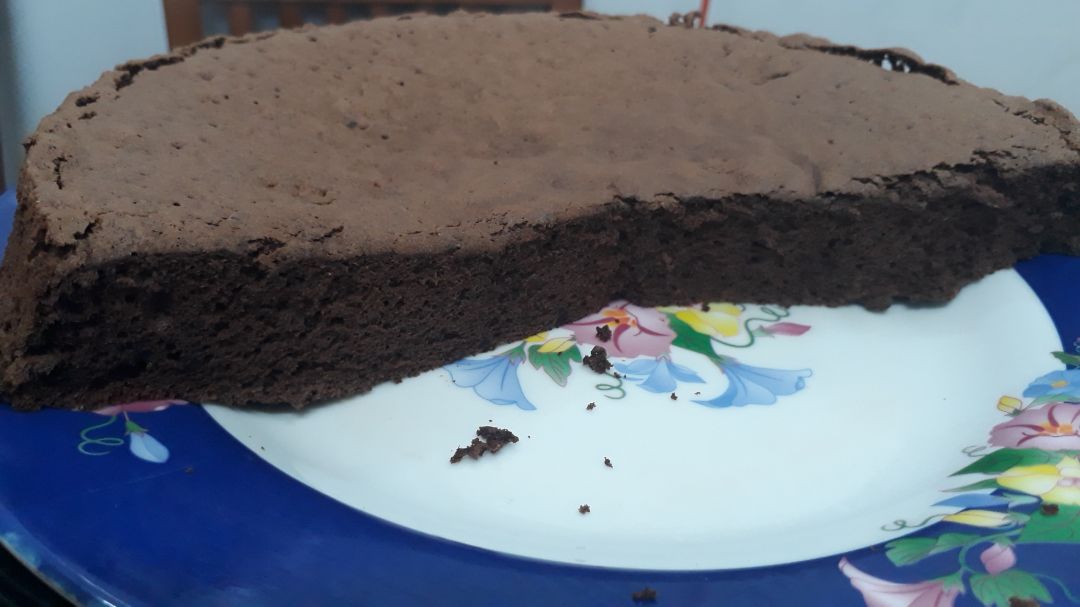 1. Về máy: đánh ngon lành, máy đánh 4' chỉ thấy ấm ấm không nóng quá không nghe mùi khét. Tốc độ 1 và 7 không chênh lệch nhiều, máy chỉ 150w ko mạnh lắm nhưng đủ dùng cho nhu cầu của mình. Nói chung với giá 240k thì chất lượng như vậy quá ổn. 
2.Giao hàng nhanh: đặt hàng trưa t5 sáng t7 có do ở tỉnh.