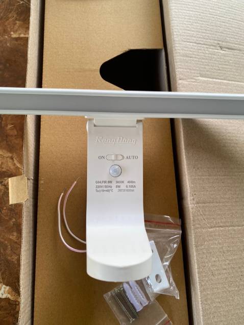 Sản phẩm đẹp thiết kế sang trọng, chất lượng sản phẩm tốt, giao hàng đúng hạng