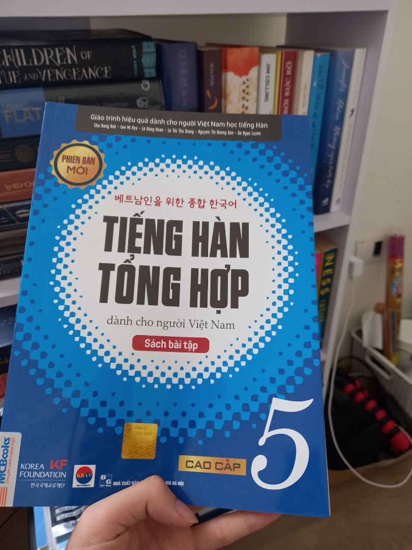 Giao hàng nhanh, đóng gói cẩn thận. Sách mới, không bị bẩn hay rách chỗ nào. Chất lượng giấy tốt!!! Giao hàng nhanh, đóng gói cẩn thận. Sách mới, không bị bẩn hay rách chỗ nào. Chất lượng giấy tốt!!!