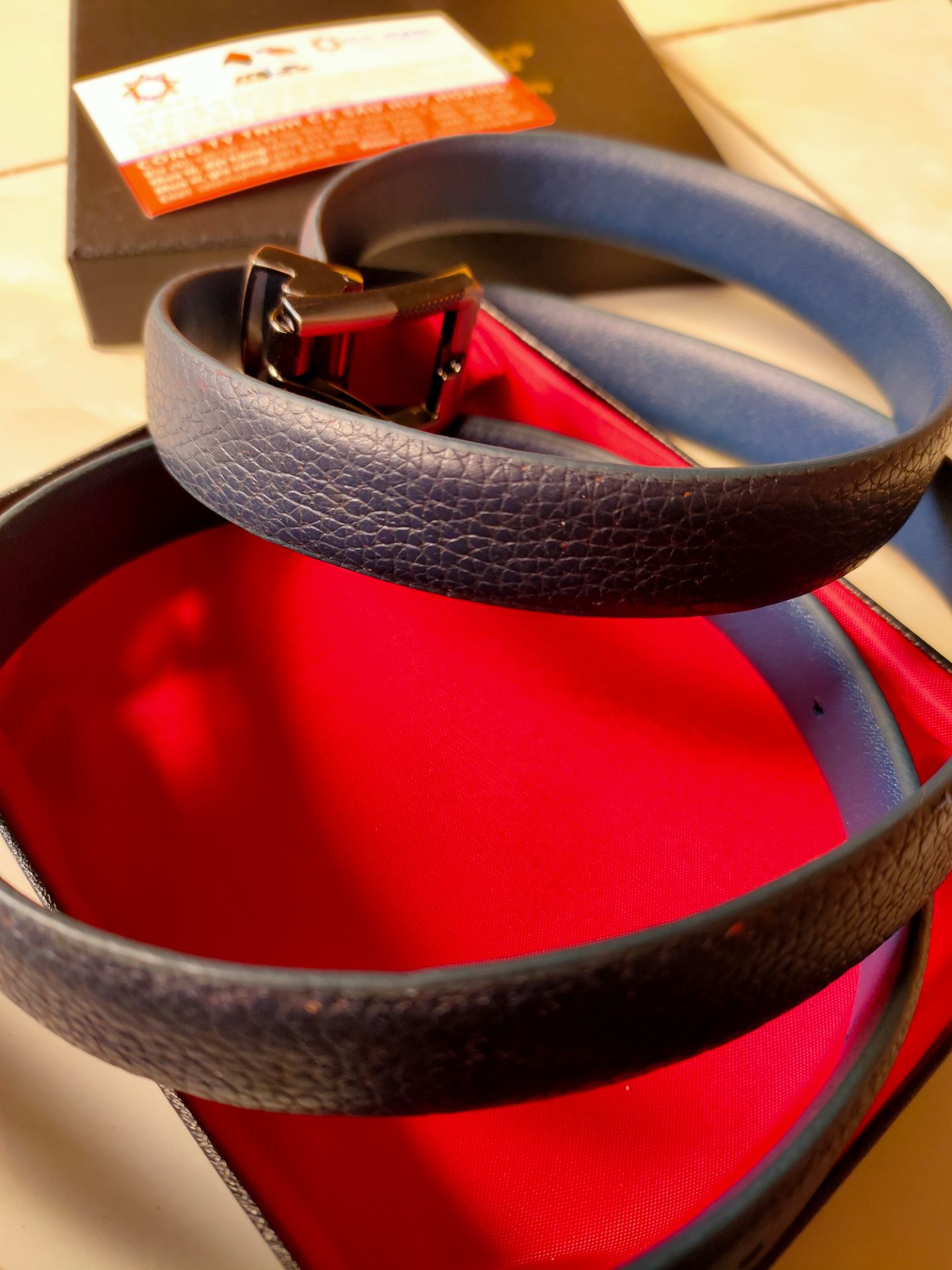 Thắt lưng giống như hình.... Mềm mại rất tốt... Sẽ tiếp tục mua hàng của Huy Hoàng