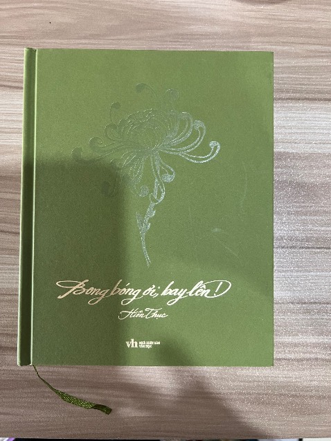 Nội dung rất hay, xúc động.
Hình thức đẹp và chỉnh chu