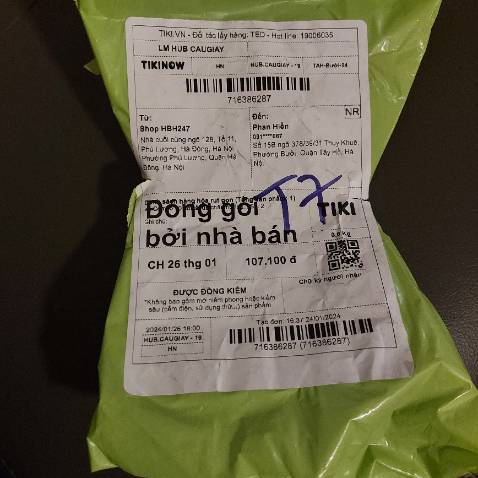 Tôi đặt mua 2 set tất màu đen mà shop lại giao một đen và một da. Phiền shop đổi lại giúp tôi. Tôi cảm ơn.