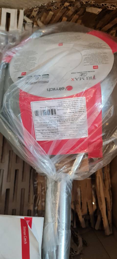 Sản phẩm như hàng tồn kho. Túi bóng bọc đã đổi màu. Sách hướng dẫn nhàu nát. Dây đeo sách hướng dẫn bằng kim loại đã han gỉ. Xem hình đính kèm