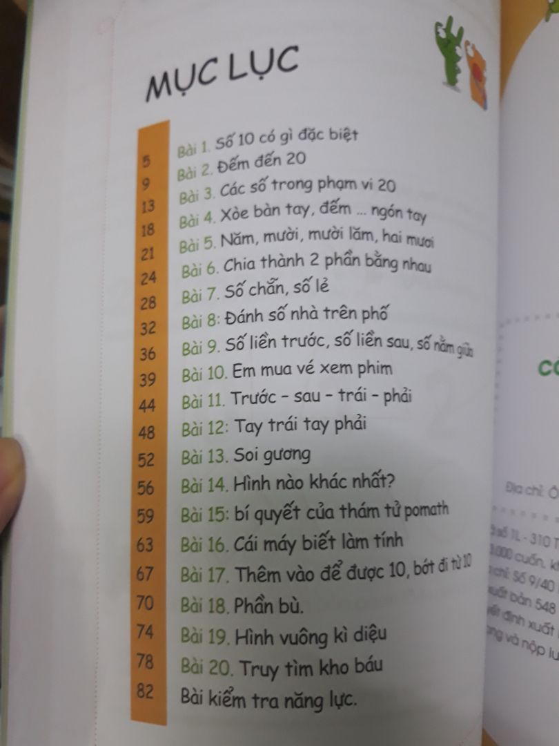 sách giao nhanh, gói cẩn thận, nội dung đa dạng, phù hợp bé dưới 5 tuổi, giấy k đẹp, mỏng quá so với bé nhỏ, màu in cũng k sắc nét như các sách toán khác, tạm được, thích vietmath hơn.