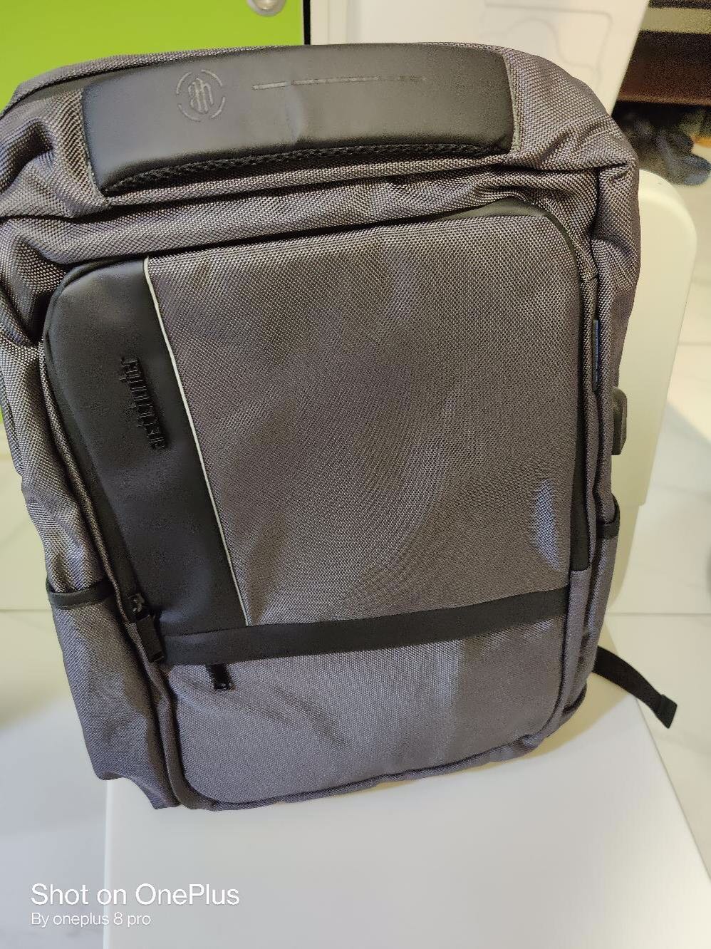 Ôi giòi ơi phải nói là tôi chọn đúng brand luôn í vừa đẹp sang - xịn - Xinh nhá . Ai do dự chốt đê kh phải lo đâu các bác !! ? yêu lắm có cả thư và sticker yêu lắm nhìu nữa , ngăn cũng to , đủ đựng có chống sốc nhaa !! Ôi giòi ơi phải nói là tôi chọn đúng brand luôn í vừa đẹp sang - xịn - Xinh nhá . Ai do dự chốt đê kh phải lo đâu các bác !! ? yêu lắm có cả thư và sticker yêu lắm nhìu nữa , ngăn cũng to , đủ đựng có chống sốc nhaa !!