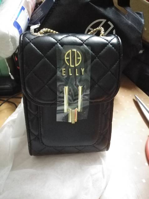 Chất đẹp, form chuẩn, giao hàng nhanh, đóng gói cẩn thận