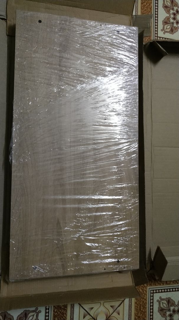 Hàng đóng gói cẩn thận, lắp xong rất chắc chắn, mặt gỗ gia công khá tốt. Vượt ngoài mong đợi so với giá thành. Recomment sản phẩm này Hàng đóng gói cẩn thận, lắp xong rất chắc chắn, mặt gỗ gia công khá tốt. Vượt ngoài mong đợi so với giá thành. Recomment sản phẩm này