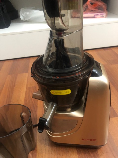 Máy xịn xò, loại này ép k bị mất chất như các loại khác, ép được nhiều nước, dễ vệ sinh, giá cũng hợp túi tiền, cho 5 sao