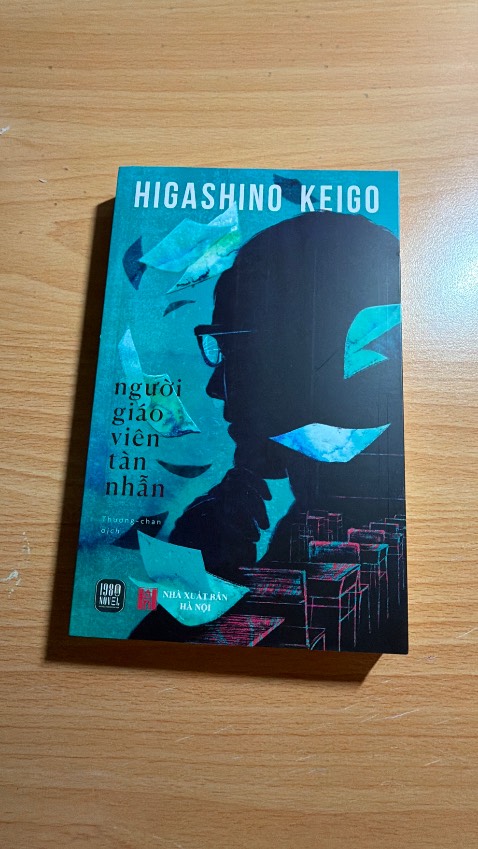 Giá rất hời và chất lượng sách khá tốt. Tuy bao bì của tiki không được chỉn chu cho lắm và góc sách hơi bị móp nhẹ nhưng nhìn chung tổng thể vẫn rất oke.