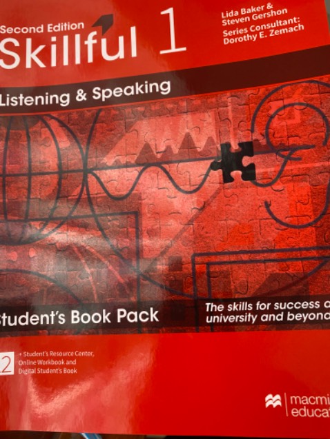 Sách gốc có mã code truy cập web để học. Tương đối tốt có thể rèn luyện được kỹ năng nghe , nói, có cả phần pronoun nghe rồi luyện nói theo