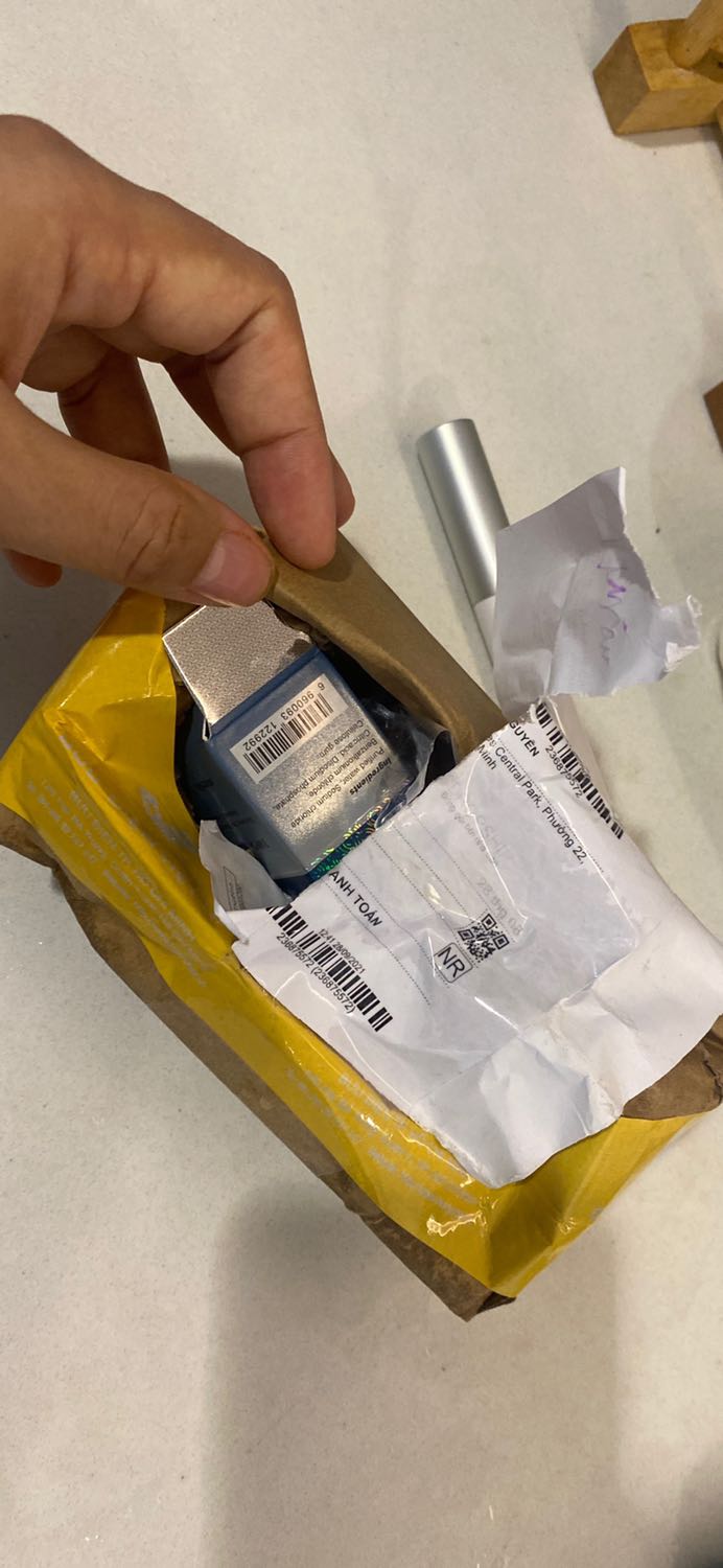 Giao hàng thiếu dù đã thanh toán trước qua Momo. Đặt 3 sp nhưng chỉ giao có 1 sp.