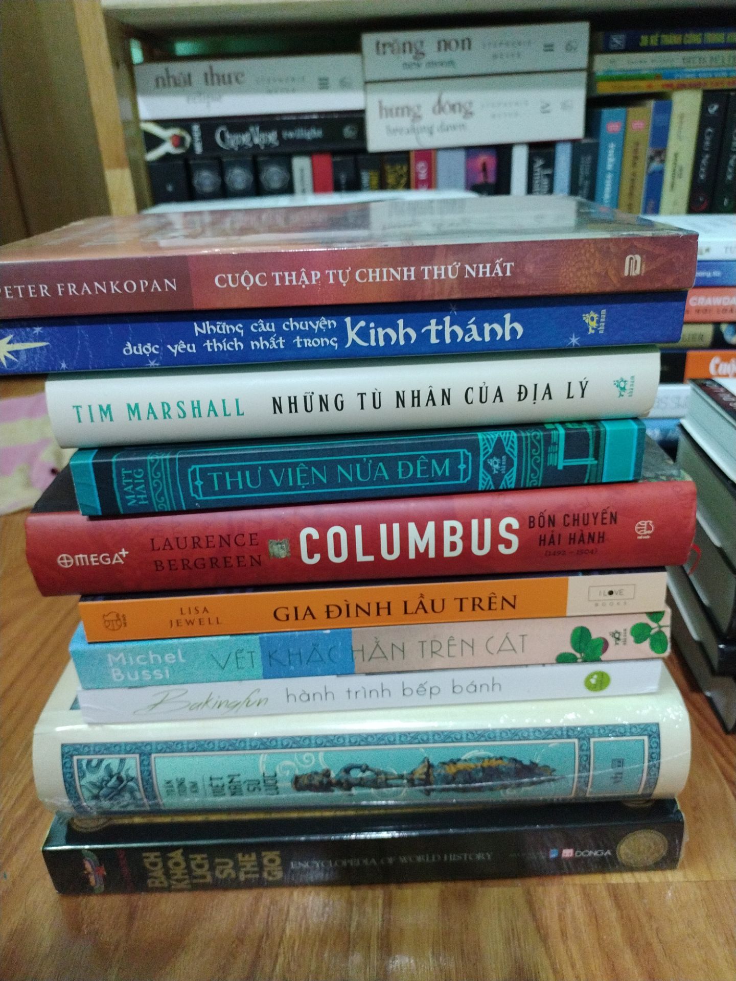 Sách được mua trong mùa dịch nên rất lâu mới nhận được.  Chất lượng sách nhận đẹp, đc đóng gói kỹ.