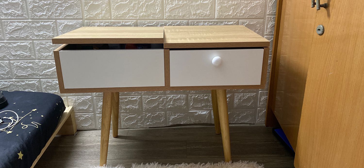 Giao sớm hơn thời gian dự kiến, sản phẩm tốt, có hướng dẫn kèm theo. Là con gái nên lắp hơi cực và đau tay nhưng bàn rất xinh. Sẽ ủng hộ shop tiếp nha 👍🏻👍🏻👍🏻