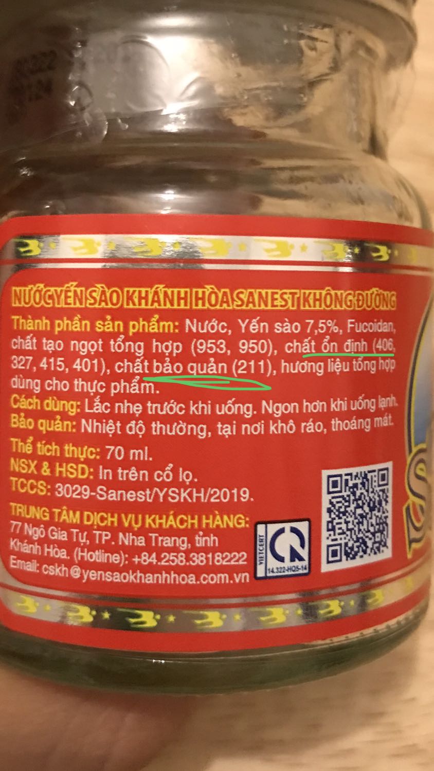 Tại sao một sp dinh dưỡng bồi bổ sk giá thành cao mà lại chứa chất bảo quản có thể gây ung thư gây hại sk ng tiêu dùng??? T uống lỡ mấy hộp rồi hôm nay vô tình nhìn bảng thành phần sp thì tá hoả???
Đề nghị Tiki và bên yến sào khánh hoà khi đăng mô tả phải nêu rõ thành phần để kh biết trước khi lựa chọn sp ???
Mô tả sp và lúc tư vấn thì nói sp ko chứa chất bảo quản mà lúc nhận hàng nhãn hàng ghi có chất bảo quản 211 rất độc hại khi tích đủ liều lượng trong ng có thể gây uth 
Cho 1 sao vì sự lập lờ và vì cho chất bảo quản vào nước yến 
Tự hỏi liệu những sp ghi ko có chất bảo quản của shop có thật sự ko có chất bảo quản ko??? 
Giờ t biết mua yến chưng sẵn ở đâu an toàn đảm bảo uy tín bây giờ mọi ng??? Tại sao một sp dinh dưỡng bồi bổ sk giá thành cao mà lại chứa chất bảo quản có thể gây ung thư gây hại sk ng tiêu dùng??? T uống lỡ mấy hộp rồi hôm nay vô tình nhìn bảng thành phần sp thì tá hoả???
Đề nghị Tiki và bên yến sào khánh hoà khi đăng mô tả phải nêu rõ thành phần để kh biết trước khi lựa chọn sp ???
Mô tả sp và lúc tư vấn thì nói sp ko chứa chất bảo quản mà lúc nhận hàng nhãn hàng ghi có chất bảo quản 211 rất độc hại khi tích đủ liều lượng trong ng có thể gây uth 
Cho 1 sao vì sự lập lờ và vì cho chất bảo quản vào nước yến 
Tự hỏi liệu những sp ghi ko có chất bảo quản của shop có thật sự ko có chất bảo quản ko??? 
Giờ t biết mua yến chưng sẵn ở đâu an toàn đảm bảo uy tín bây giờ mọi ng???